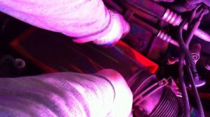 VW T5 Caravelle. Замена воздушного фильтра двигателя.