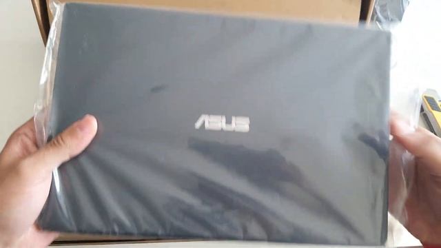 Unboxing Asus L210 Laptop смотреть онлайн