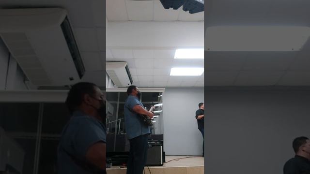 My 1972 Fender Mustang - Harry Garcia смотреть онлайн