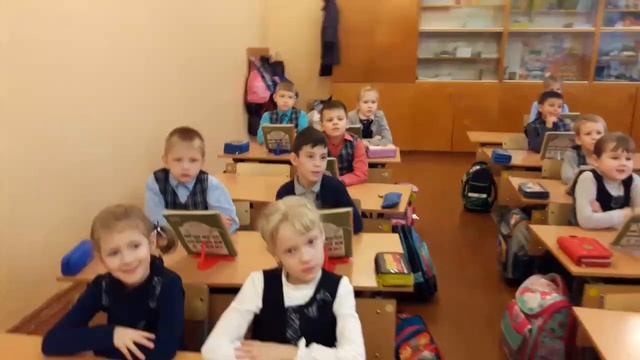 Детский писатель Орехов Сергей. 1А класс, школа N21. В.Новгород