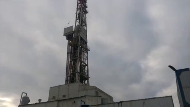 Робота на бурові очистка компанії КАРАТ смотреть онлайн