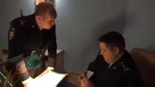 Мент лошит мента смотреть онлайн