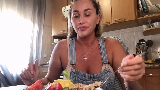 MUKBANG/Я НИКОГДА НЕ ВЫЙДУ ЗАМУЖ /ПЮРЕ И КАЛЬМАРЫ В СЛИВКАХ ‼️ смотреть онлайн
