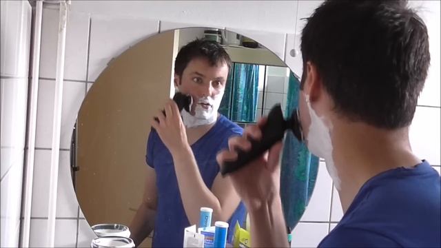 Wetshave Wit Electric Shaver Philips Sensotouch RQ1250 /16 And Tabac Shavingsoap
