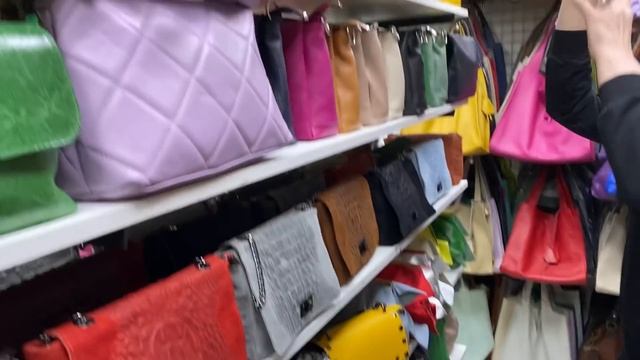 ?♀️?♀️ИТАЛЬЯНСКИЕ СУМКИ НА САДОВОДЕ ??Москва.Садовод смотреть онлайн