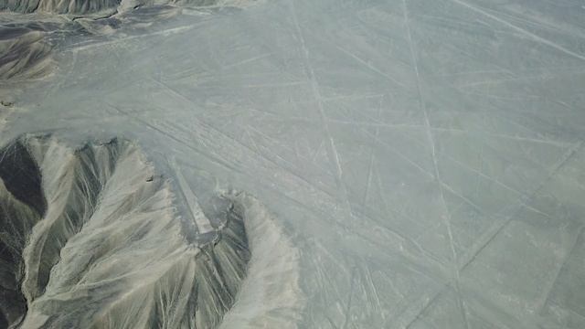Flying Over The Nazca Lines And Geoglyphs From Ica Peru смотреть онлайн