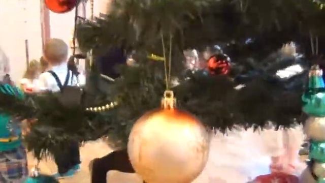 Утренник в 1 младшей группе 22.12.16 смотреть онлайн