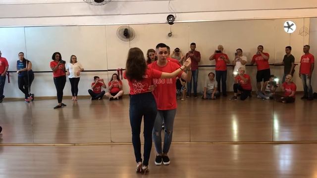 Rafael & Giovana Bachata Explanation, Curitiba Brazil смотреть онлайн