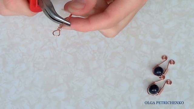 Делаем серьги из проволоки. Making Earrings Wire. смотреть онлайн