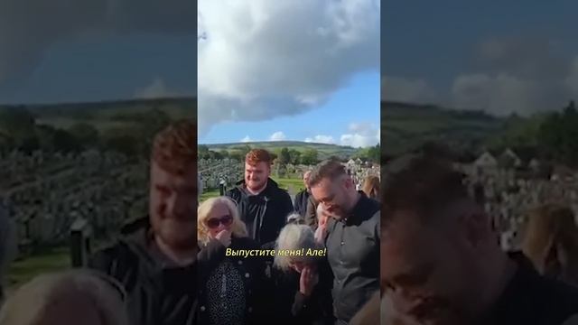 Шутит до последнего... #пранк #prank смотреть онлайн