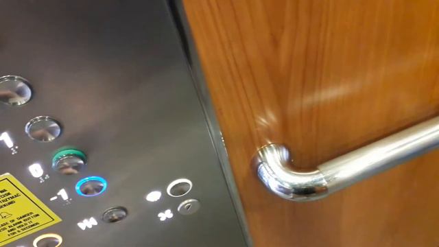 Лифт OTIS 2007 г. Q=1025 кг V=0,5 м/с. смотреть онлайн