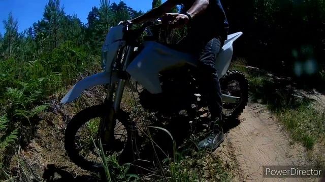 Обзор на MOTOLAND TCX 125 /покатушка по лесу. смотреть онлайн