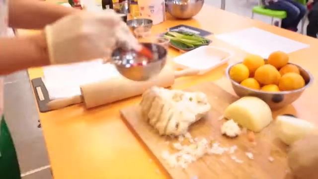 ПОВАРИ ХА-ХА! КУЛИНАРНОЕ ЮМОРИСТИЧЕСКОЕ ШОУ. смотреть онлайн