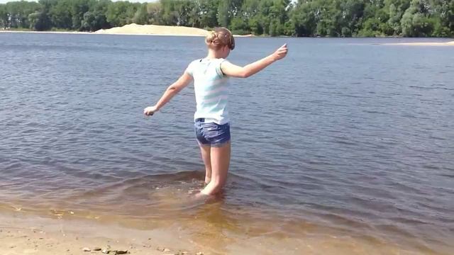 Малика летом на речке Казанка.