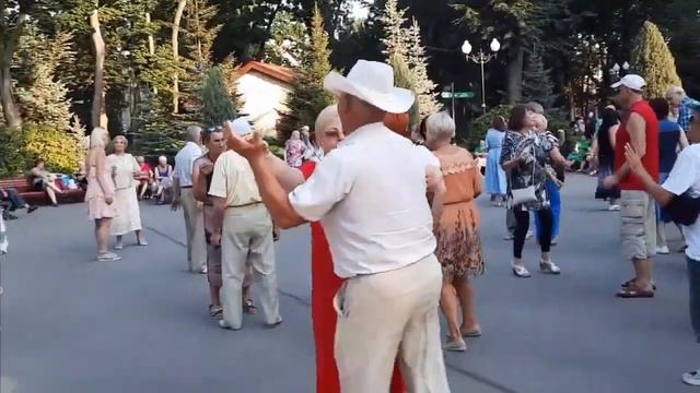 Я СТОЛЬКО ЛЕТ ТЕБЯ ИСКАЛ