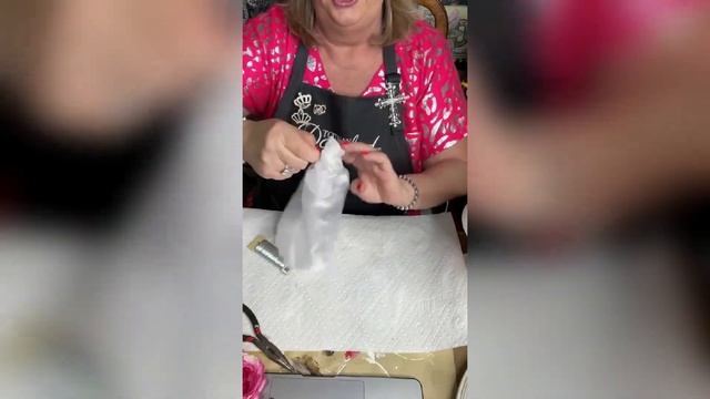 DIY Kentucky Derby Fascinator With Flowers, Feathers And BLING!