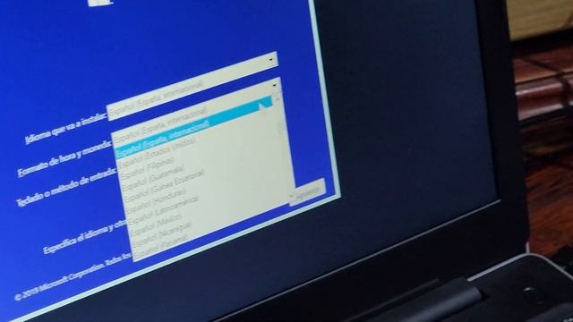 cómo instalar Windows 10 en Dell Inspiron 15 3000 ? смотреть онлайн