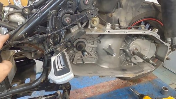 Моё полное ТО Ваших скутеров! Maxsym 600i