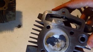 Alpha Delta Active почему дымит из глушителя и ест масло