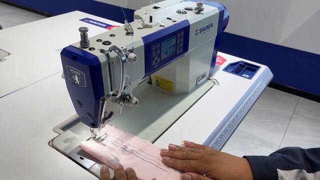 Как работает промышленная прямострочная швейная машина SHUNFA S620 смотреть онлайн