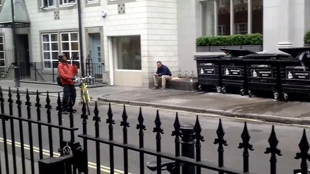 FAHRADKURIER SINGT LUSTIG, KURIER, KURIERDIENST, KURIERFAHRER, lustige Videos смотреть онлайн