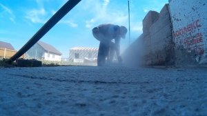 Нарезка деформационных швов в бетонной отмостке