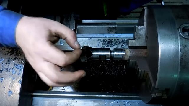 Где применяется МНОГОЗАХОДНАЯ резьба? Делаем буровые штанги смотреть онлайн