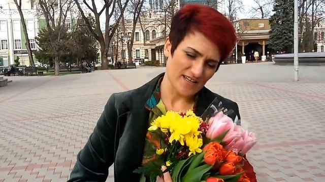 Коллекционер Гоар Галстян сделала подарок всем женщинам открыв выставку"Мода эпохи СССР" смотреть онлайн