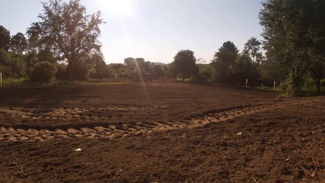 First Fall Food-Plot Is In! смотреть онлайн