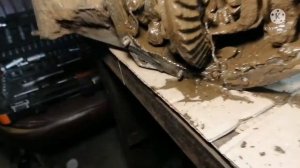 НИВА 21213 СНИМАЮ ПЕРЕДНИЙ РЕДУКТОР #нива #переднийредукторнива #металл