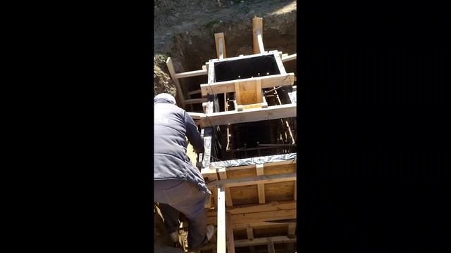 Перенесення ангару. Фундамент стаканного типу. смотреть онлайн