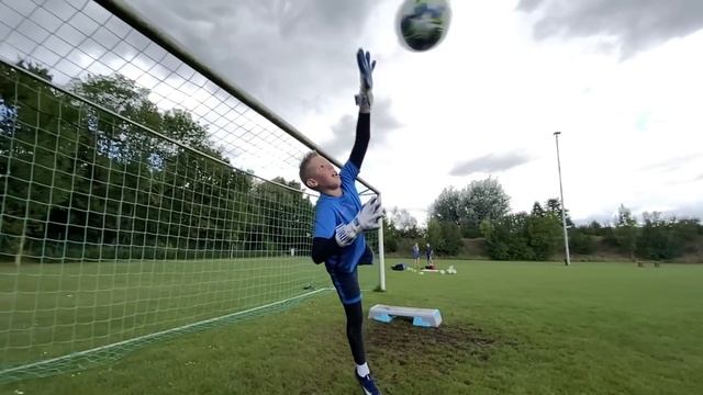The Next Manuel Neuer Revealed ?? смотреть онлайн