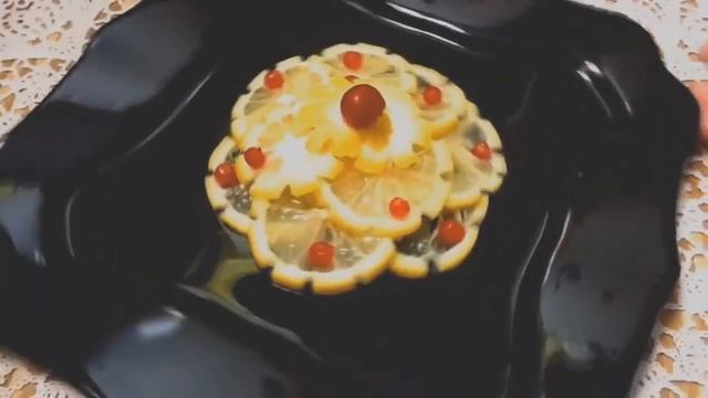 7 СПОСОБОВ КАК КРАСИВО НАРЕЗАТЬ АПЕЛЬСИНЫ И ЛИМОНЫ! смотреть онлайн