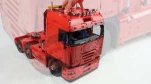 Крутой грузовик из LEGO