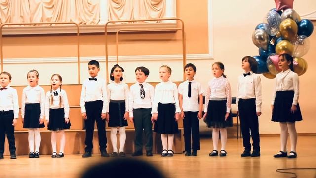 Комар один, задумавшись смотреть онлайн