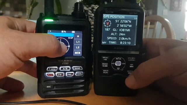 ICOM ID-52 v YAESU FT5D - comparison смотреть онлайн