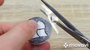 Простые самодельные значки.