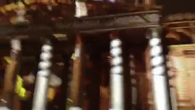 Лазерное шоу на фасаде Большого Театра. Москва смотреть онлайн