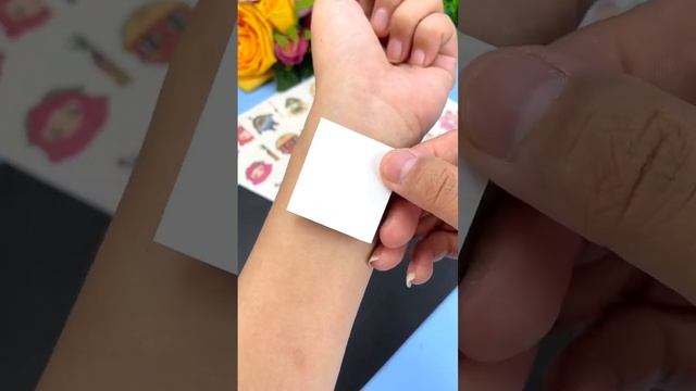 The egg boy party tattoo stickers that children are thinking about. It's so happy to stick the litt смотреть онлайн