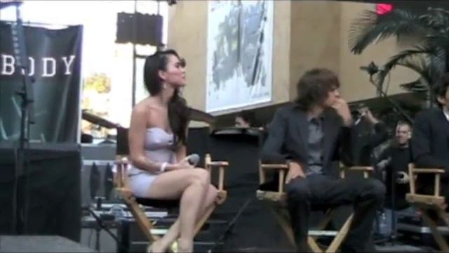 Megan Fox Jennifer's Body Q&A Part 1/2 смотреть онлайн
