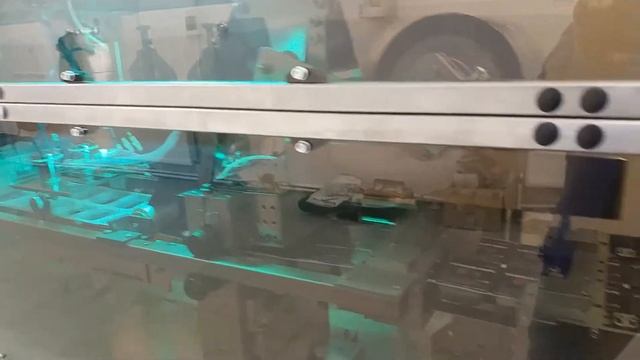 Фасовка и упаковка соевого соуса / Soy sauce packaging machine смотреть онлайн