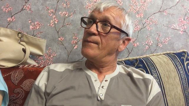 Больше 15 лет болела спина. Одна молитва и уже 2 года спина не болит. смотреть онлайн