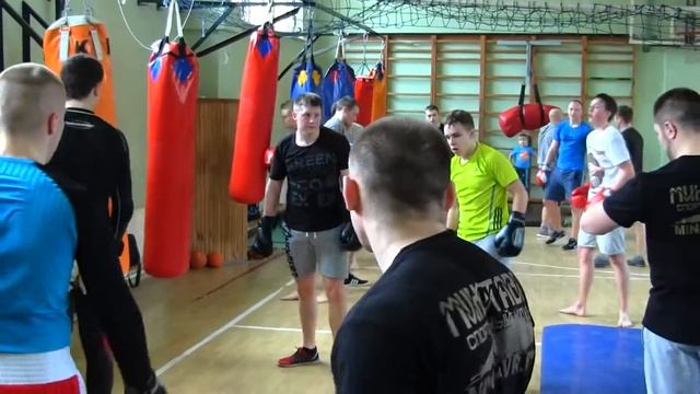 8 Отрывки с тренировки по боксу в Могилеве смотреть онлайн
