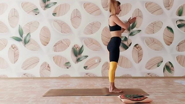 Виняса Флоу Йога практика с Милена Колева - Вива Виняса "Бавното е новото силно" смотреть онлайн