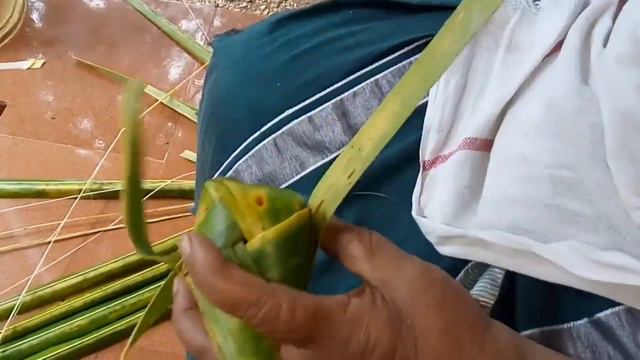 How to make ball with coconut tree leaf | M4 tech Fan смотреть онлайн