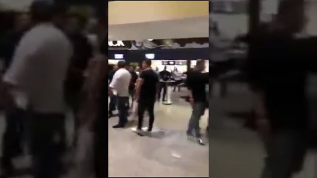 Фанаты Конора Против фанатов Хабиба