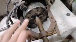 Как снять генератор на скутере.