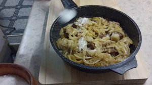 Говядина на сковороде  Правильный рецепт мягкого мяса.