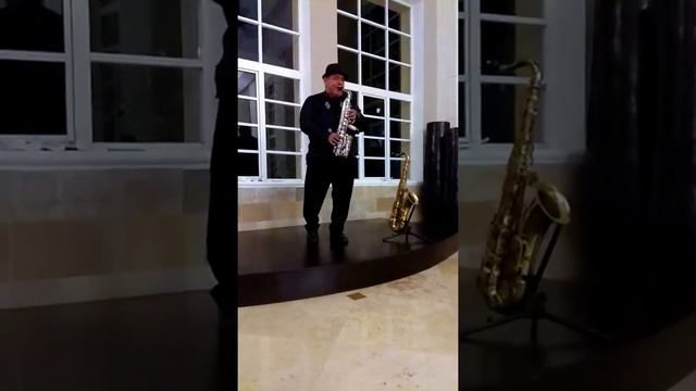Do you love SAXOPHONE? MEXICO. #Catalonia_Royal_Tulum, Xpu-Ha, Chetumal. #shorts смотреть онлайн