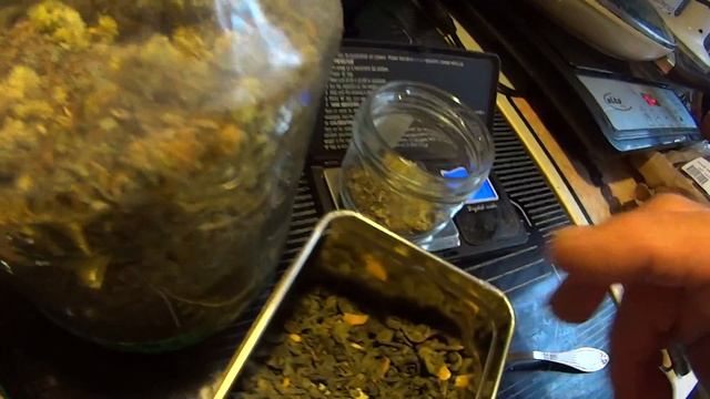 Сколько граммов http://vermitechnologii.ru/ сухой травы в чайной и столовой ложке 26.05.2016. 1 смотреть онлайн
